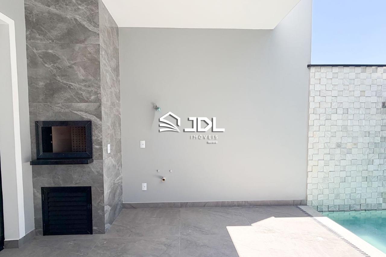 Casa à venda no bairro Escola Agrícola: 