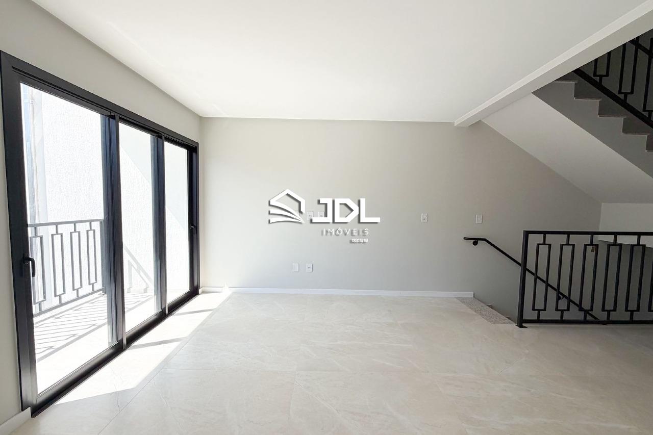 Casa à venda no bairro Escola Agrícola: 