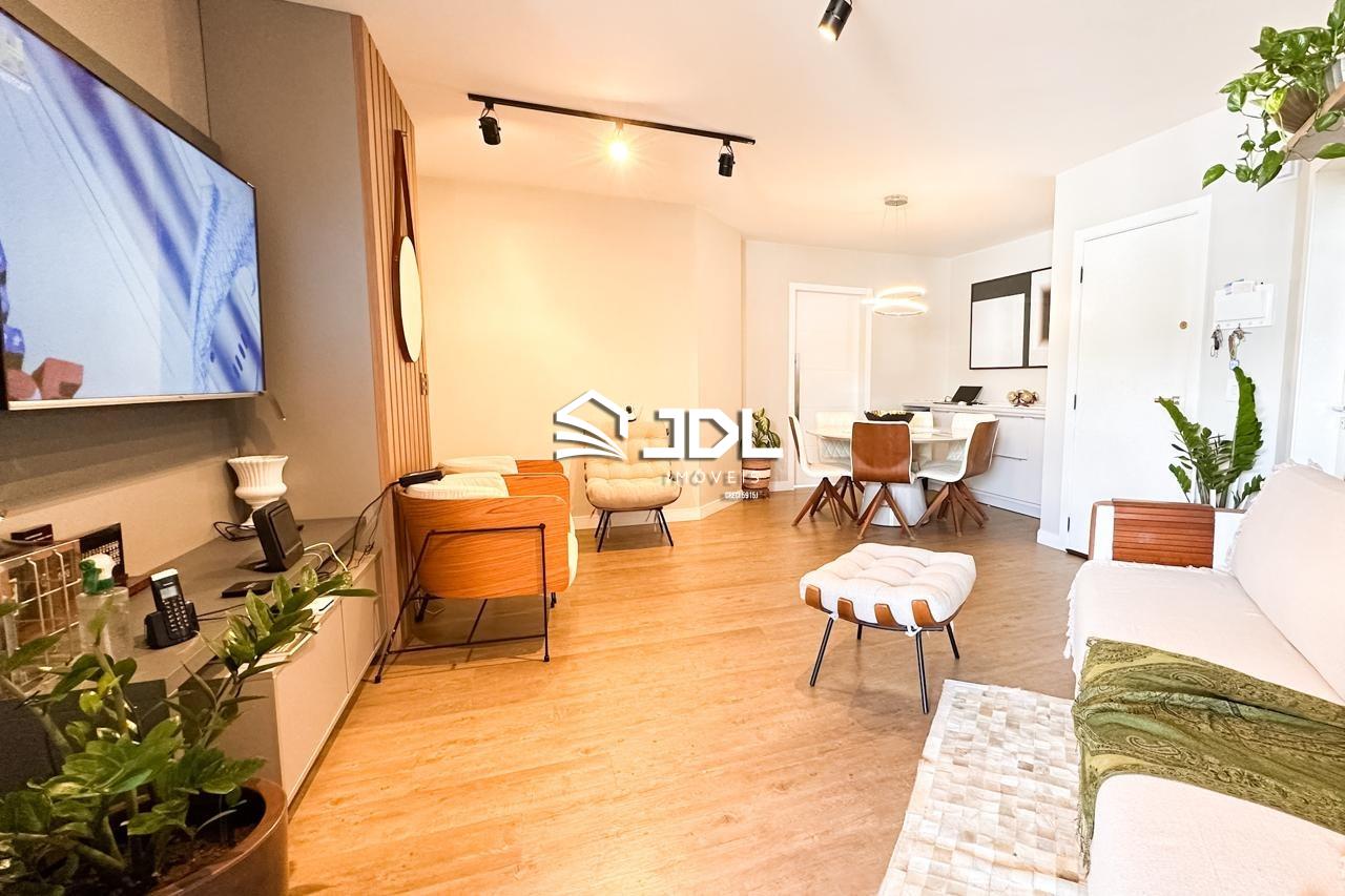 Apartamento à venda no bairro Velha: 