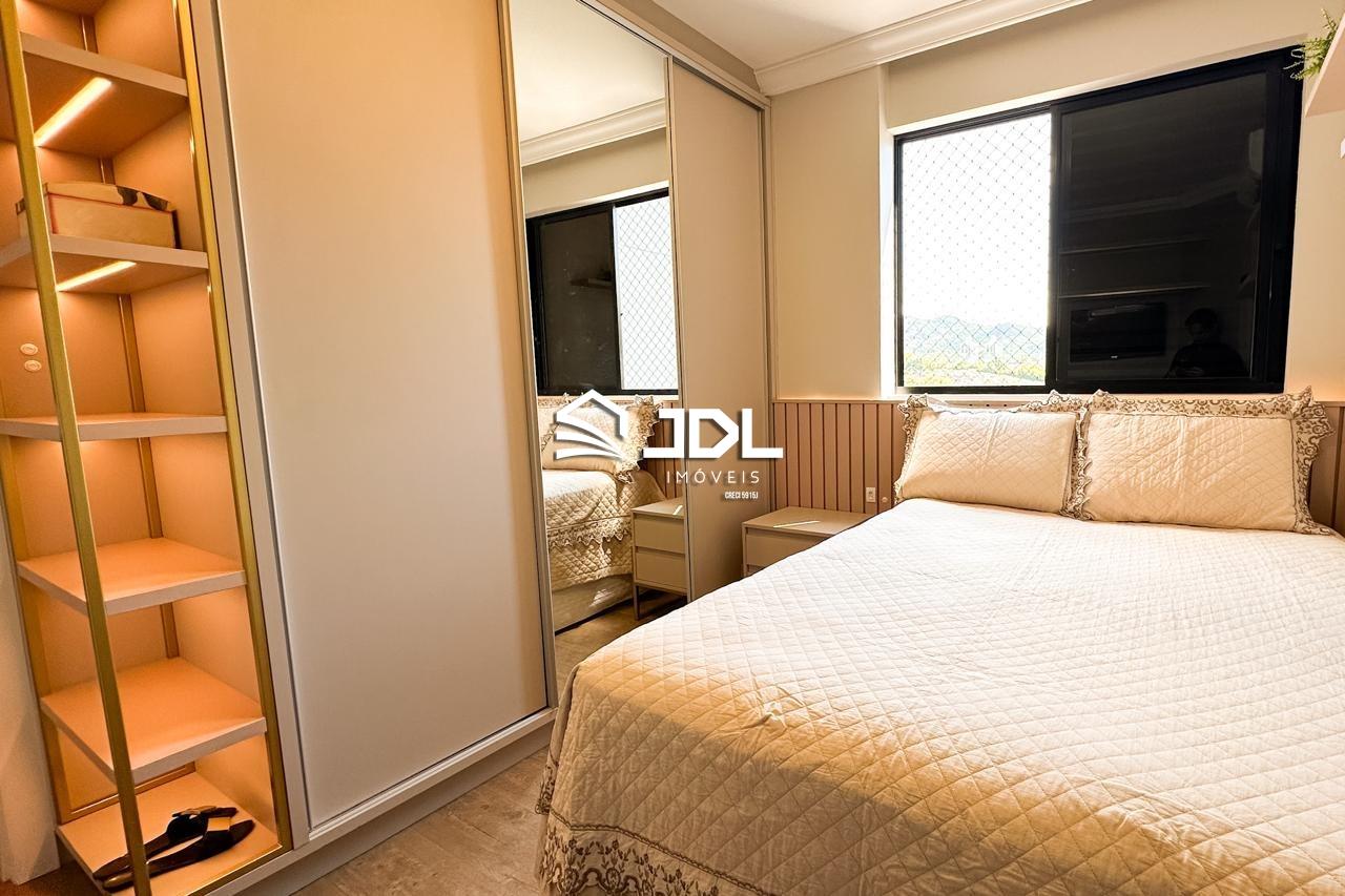 Apartamento à venda no bairro Velha: 