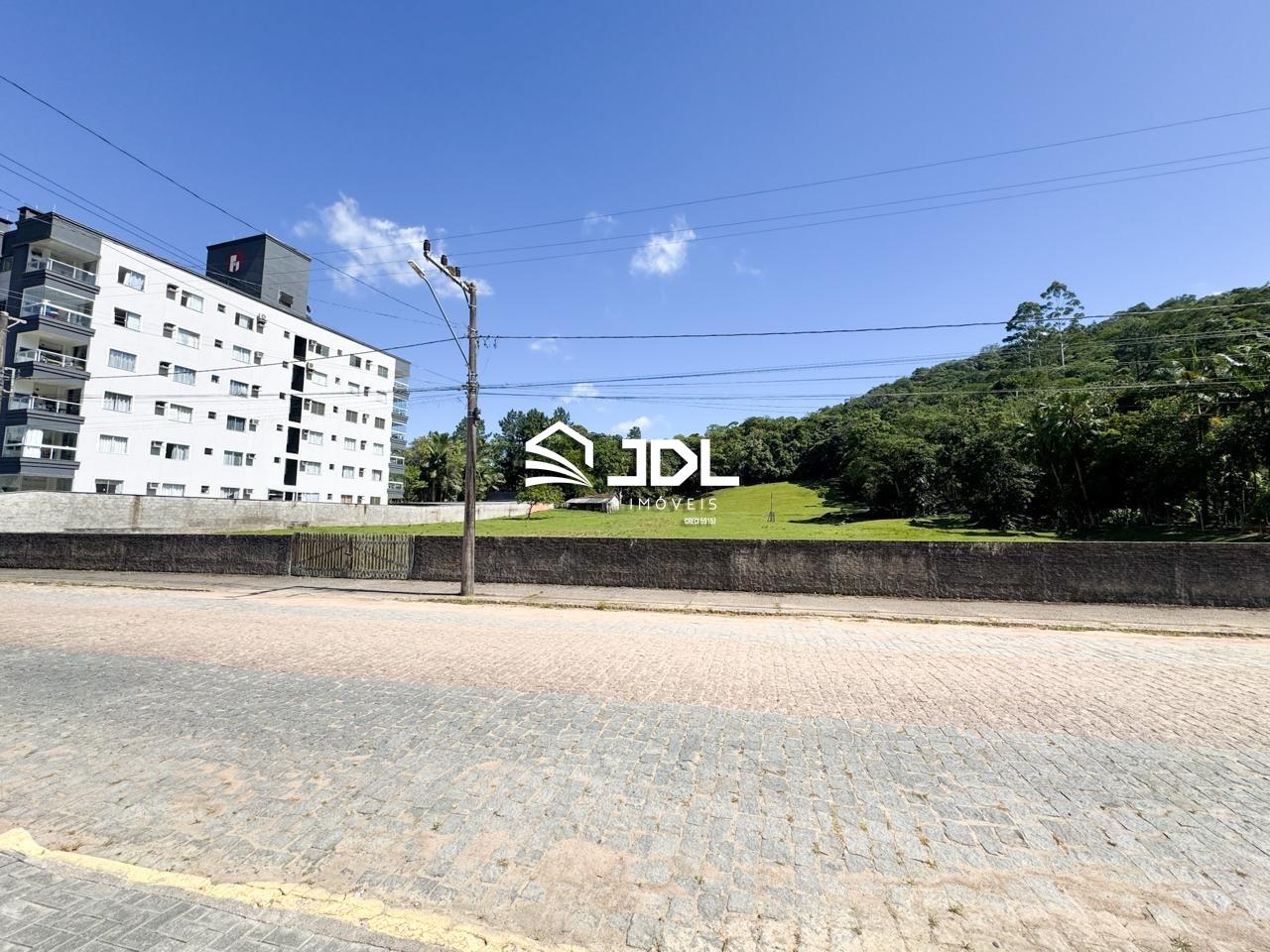 Terreno à venda no bairro Vila Germer: 