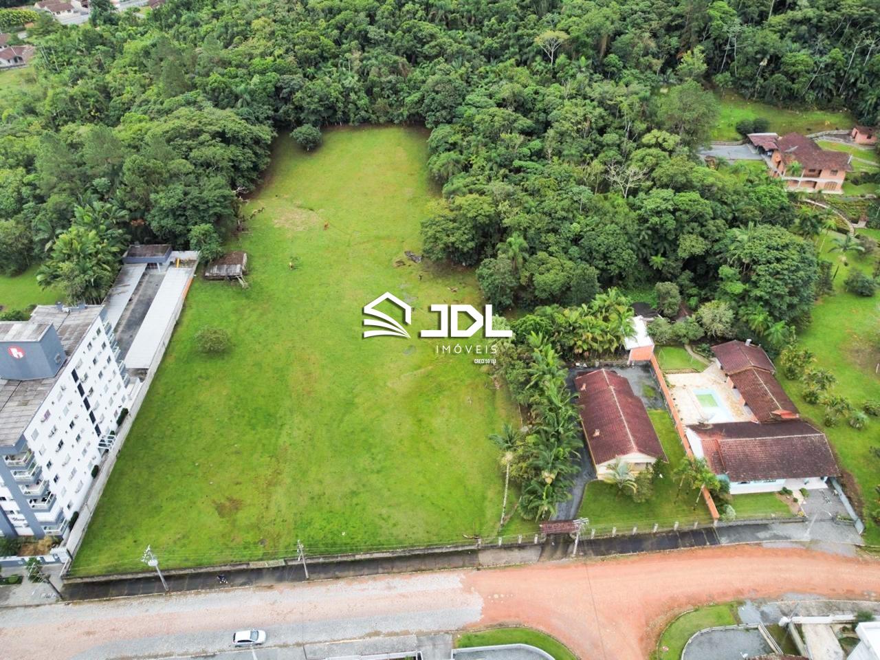 Terreno à venda no bairro Vila Germer: 