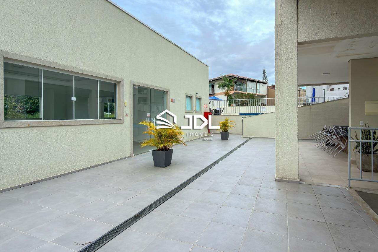 Apartamento à venda no bairro Velha Central: 