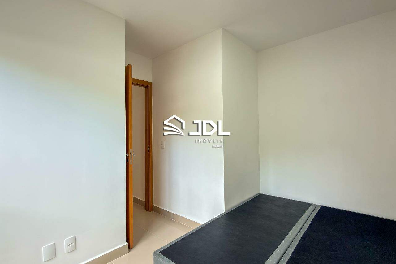 Apartamento à venda no bairro Velha Central: 