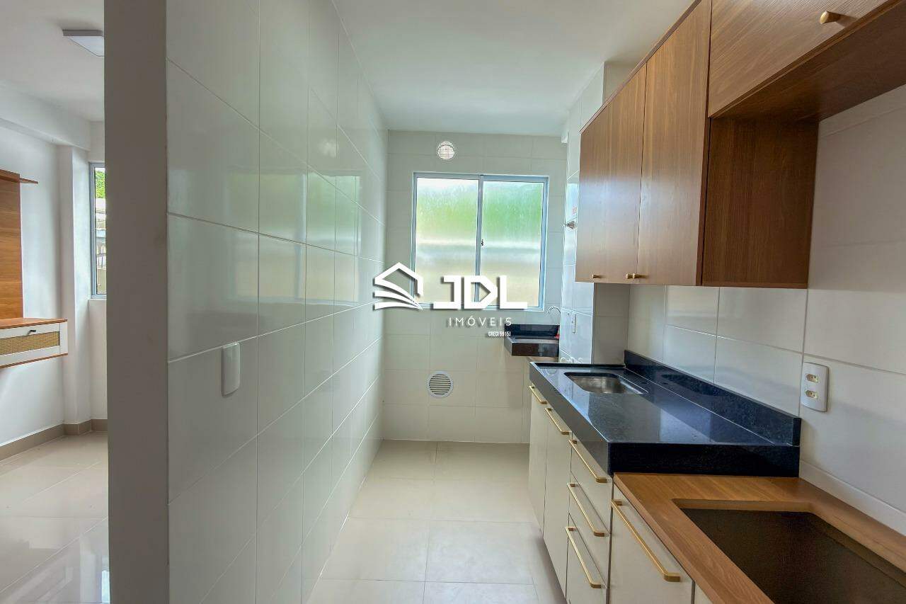 Apartamento à venda no bairro Velha Central: 