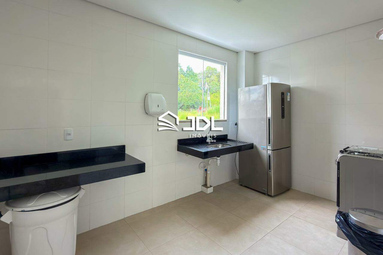 Apartamento à venda no bairro Velha Central: 