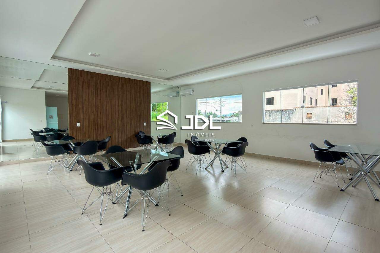 Apartamento à venda no bairro Velha Central: 