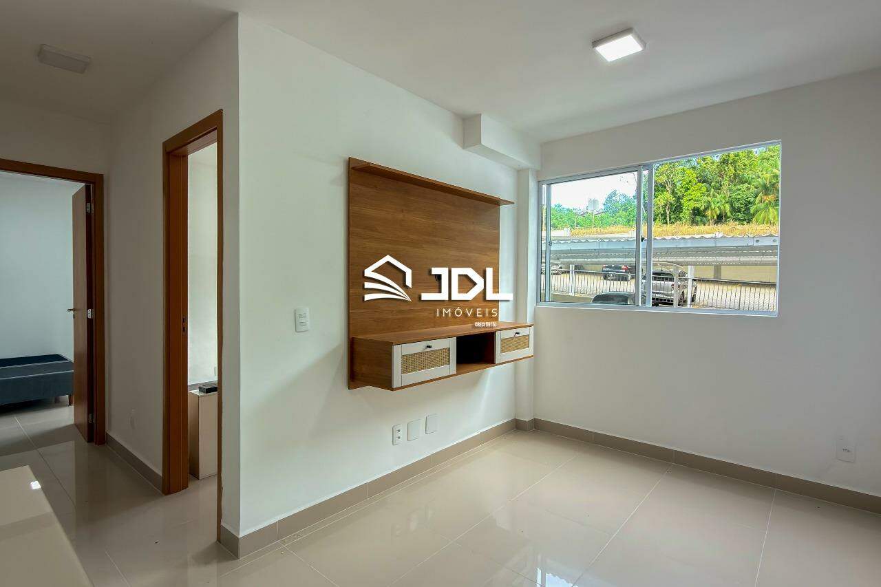 Apartamento à venda no bairro Velha Central: 