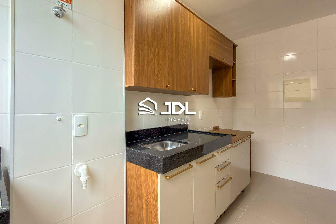 Apartamento à venda no bairro Velha Central: 