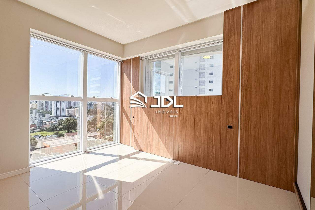 Apartamento à venda no bairro Velha: 