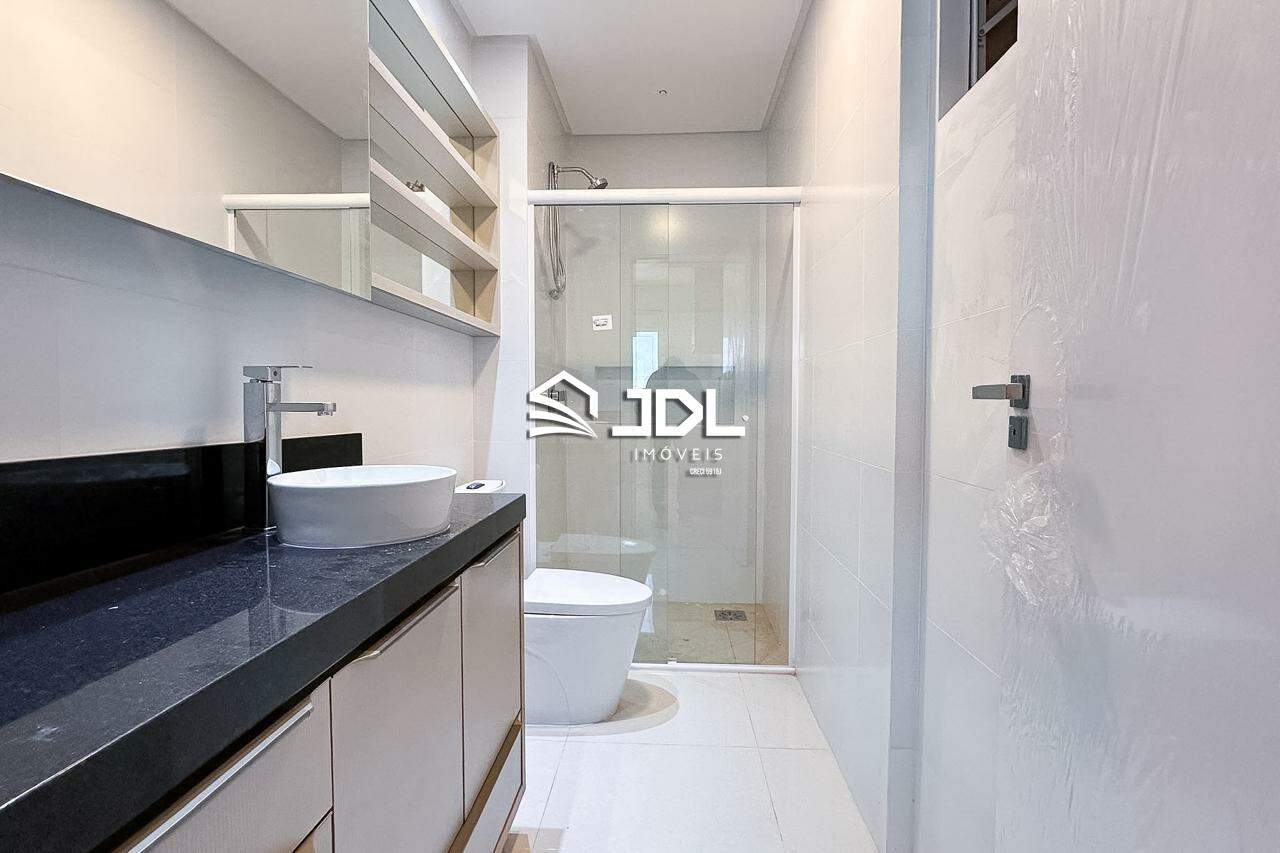 Apartamento à venda no bairro Velha: 