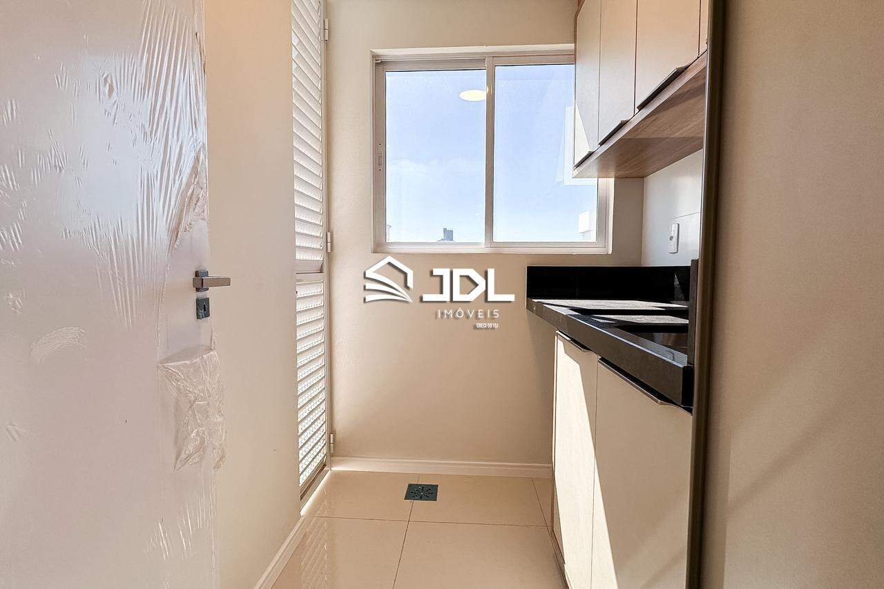 Apartamento à venda no bairro Velha: 