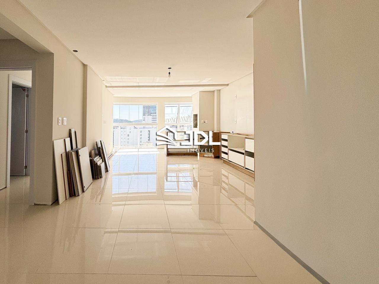 Apartamento à venda no bairro Velha: 