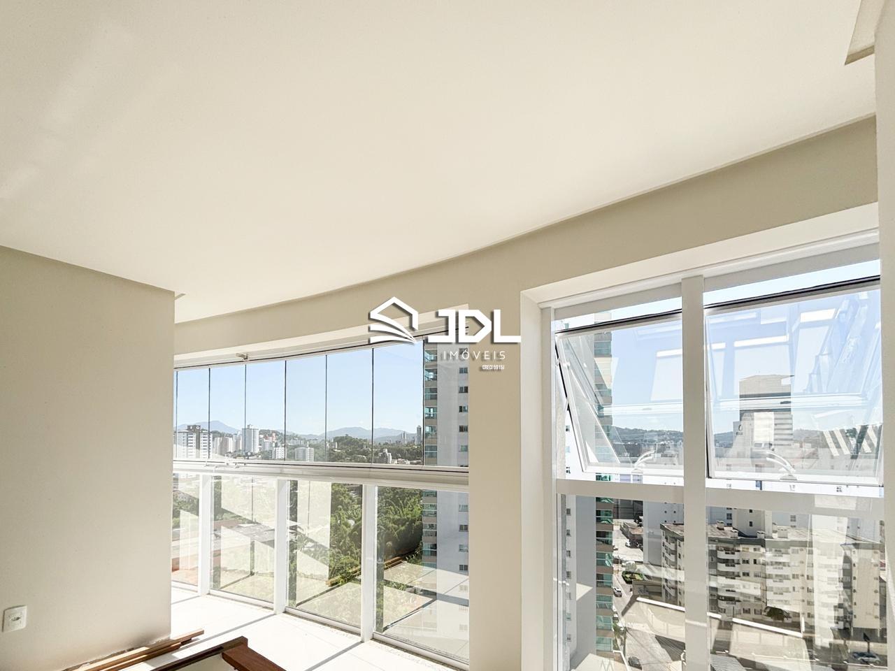 Apartamento à venda no bairro Velha: 