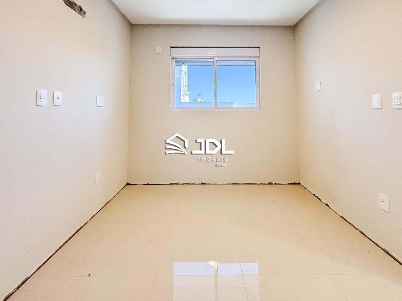 Apartamento à venda no bairro Velha: 