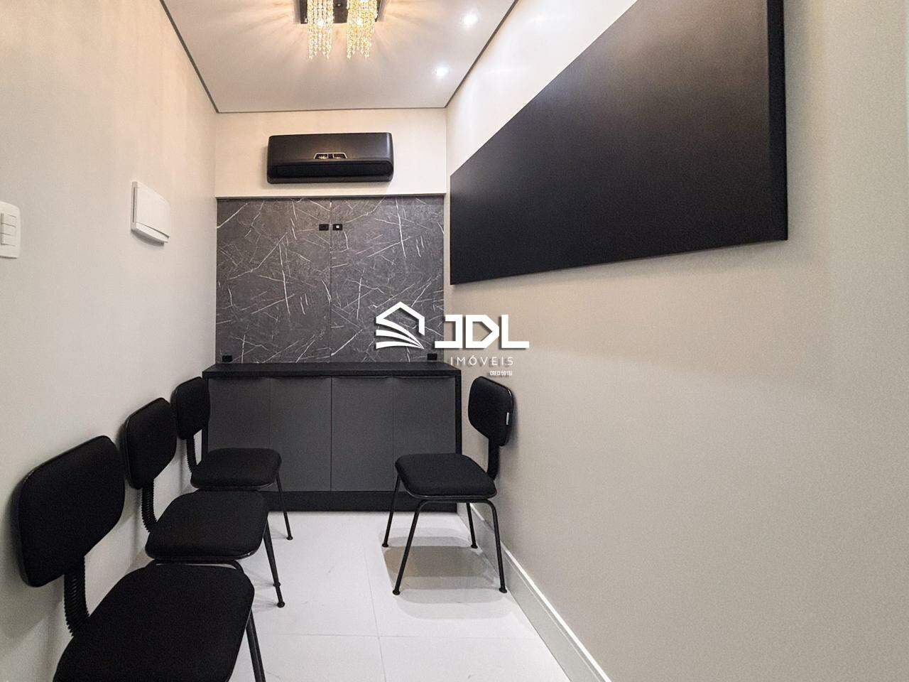 Sala à venda no bairro Centro: 