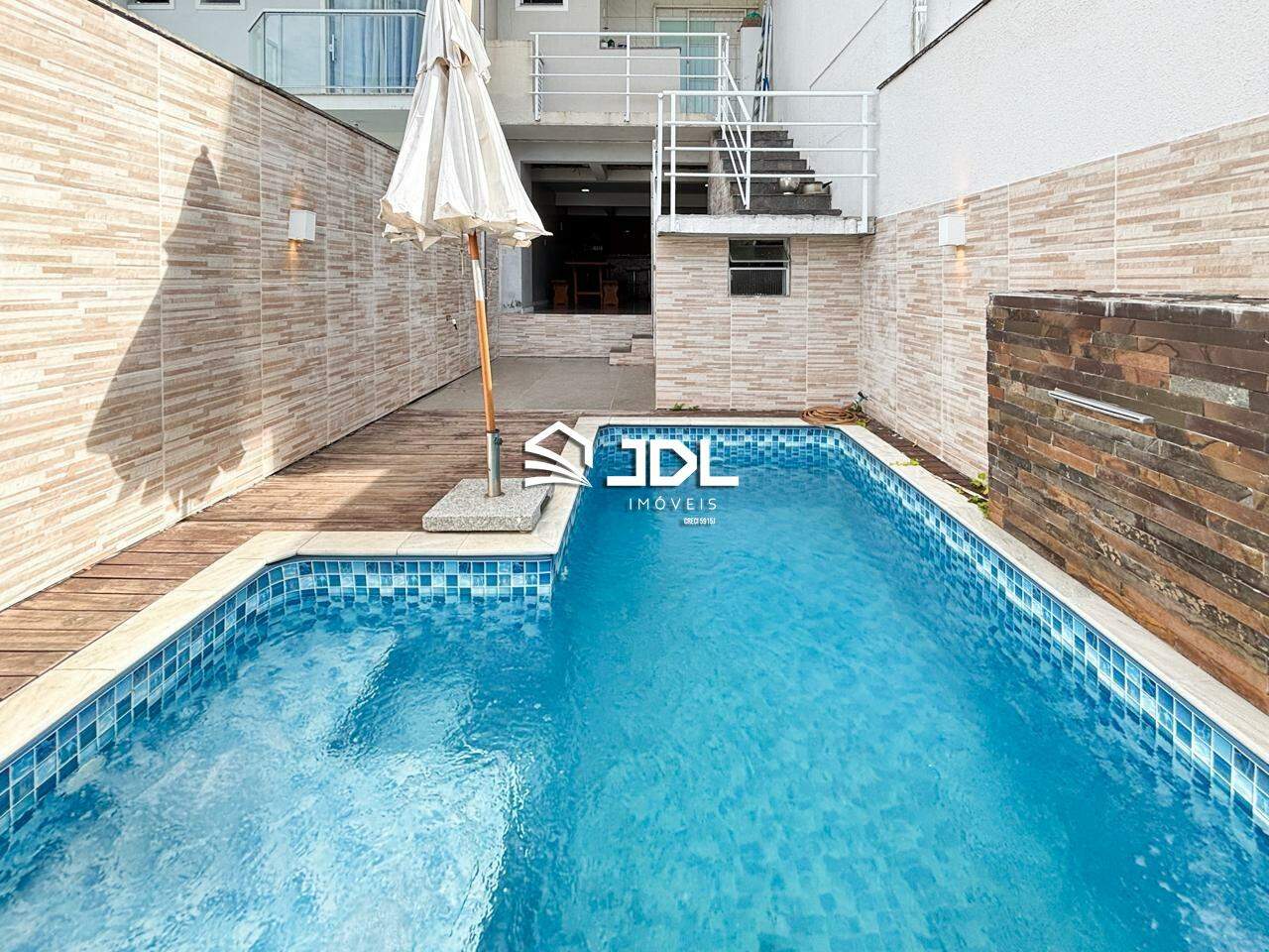 Casa à venda no bairro Fidélis: 