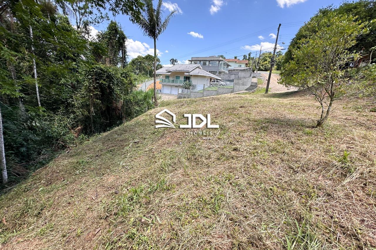 Terreno à venda no bairro Testo Salto: 