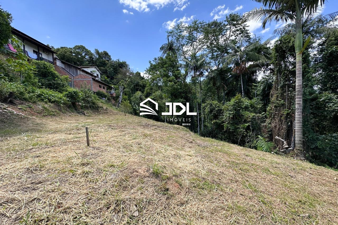 Terreno à venda no bairro Testo Salto: 