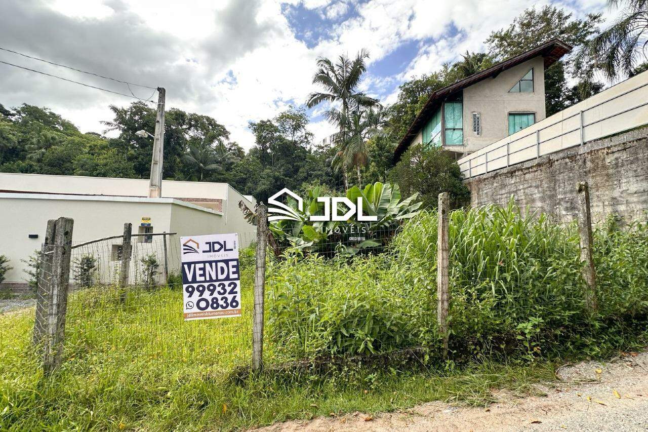 Terreno à venda no bairro Itoupava Seca: 