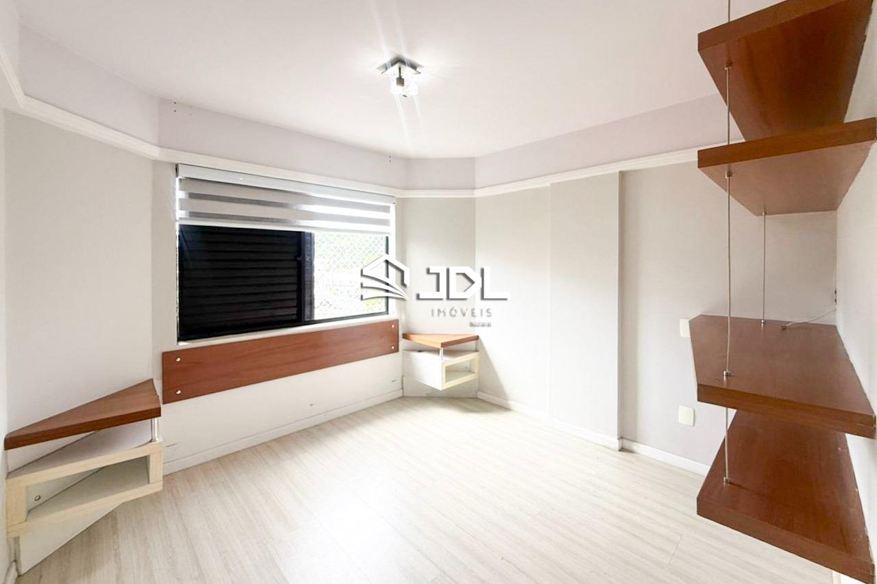 Apartamento à venda no bairro Vila Nova: 