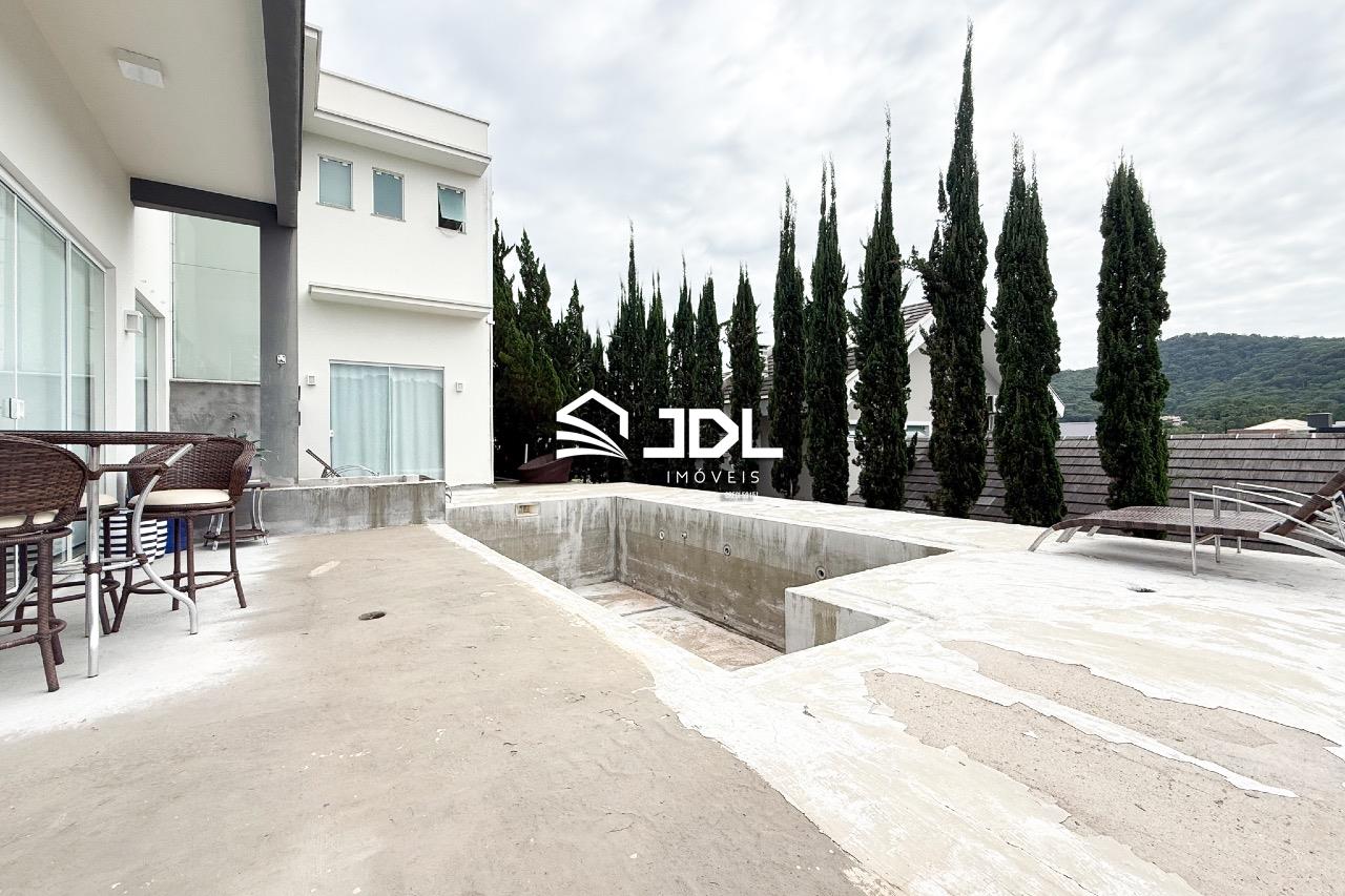 Casa à venda no bairro Itoupava Central: 