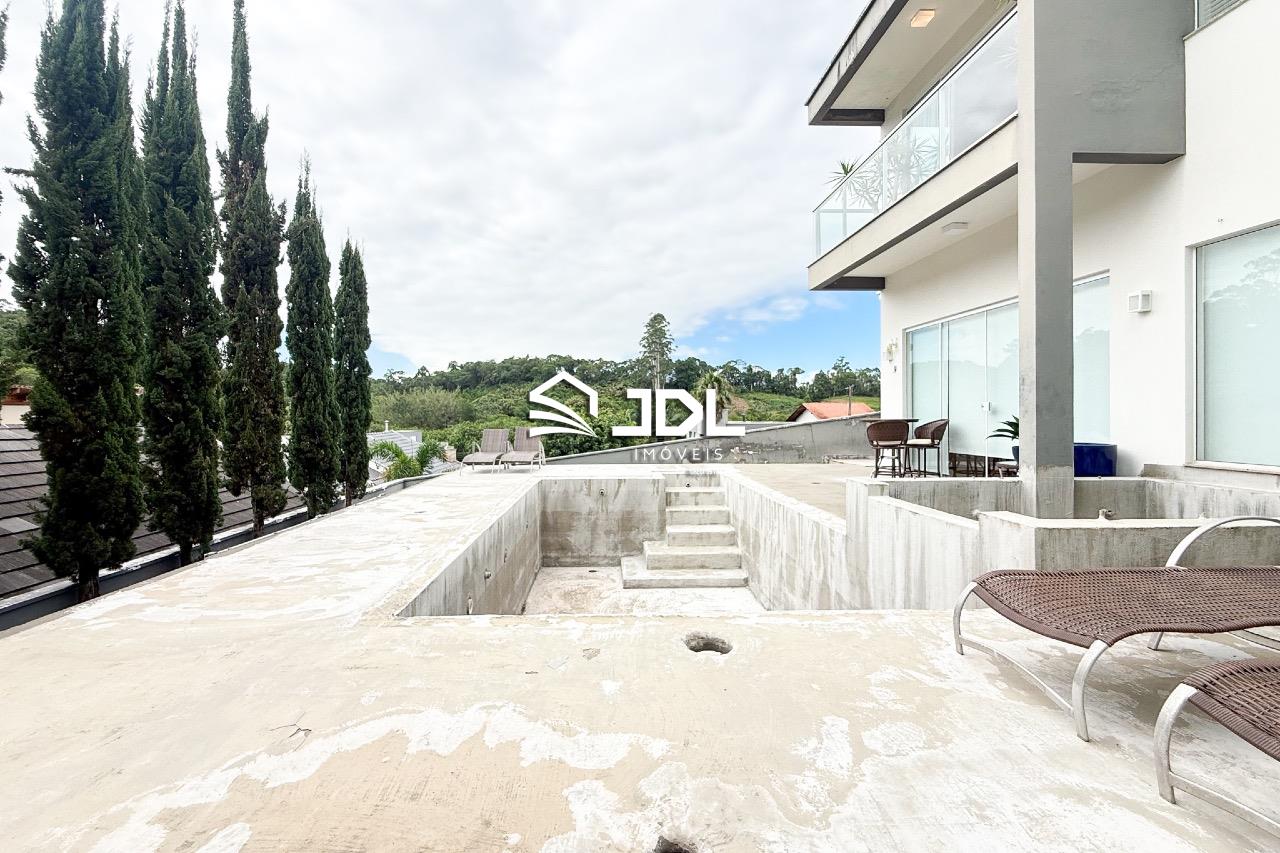 Casa à venda no bairro Itoupava Central: 