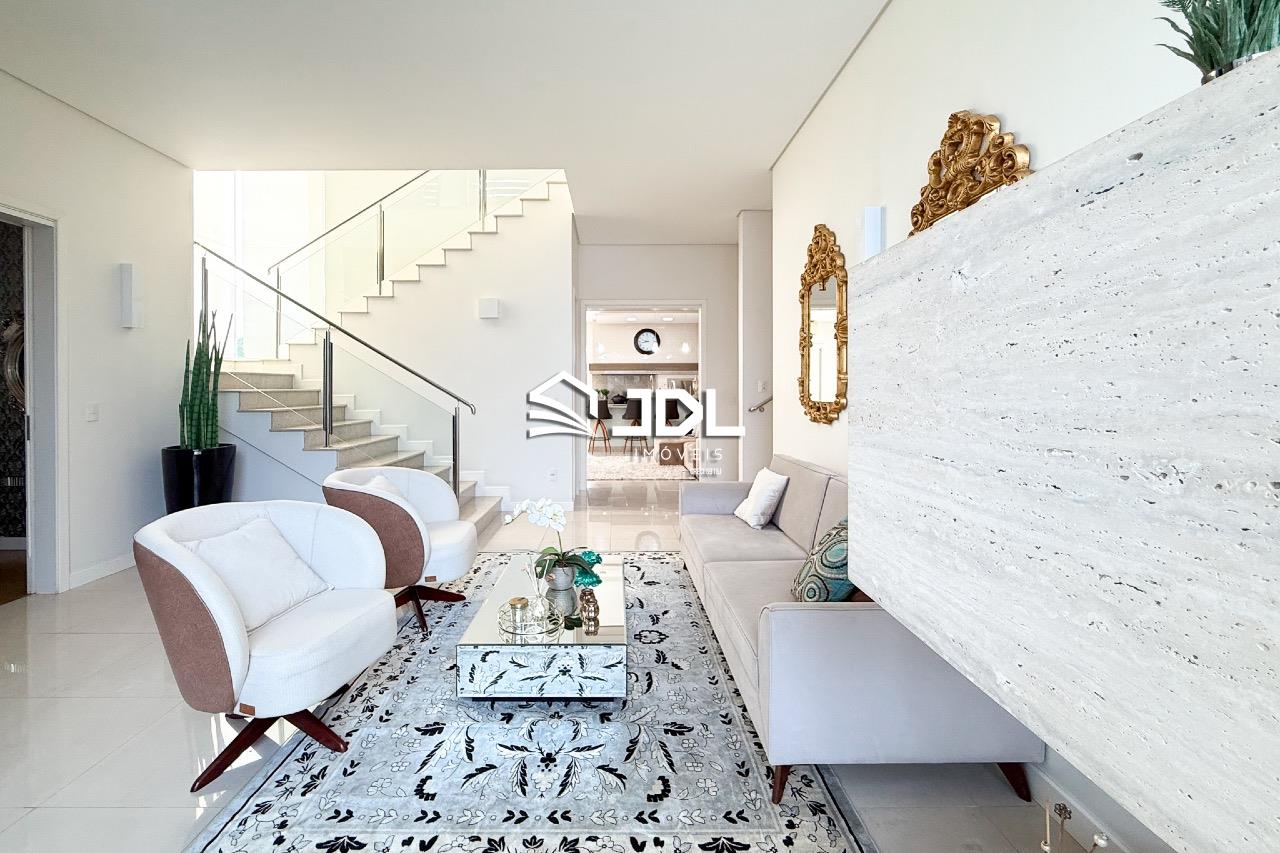 Casa à venda no bairro Itoupava Central: 