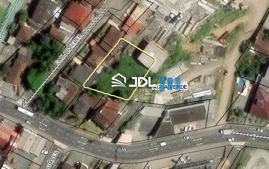 Terreno à venda no bairro Água Verde: 