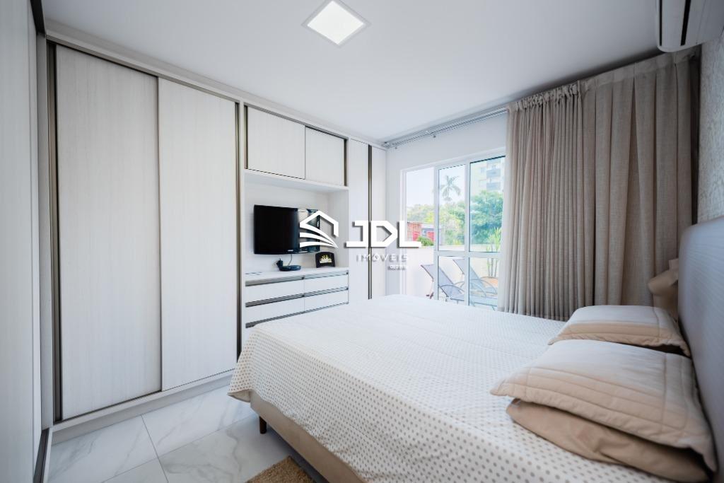 Apartamento à venda no bairro Vila Nova: 