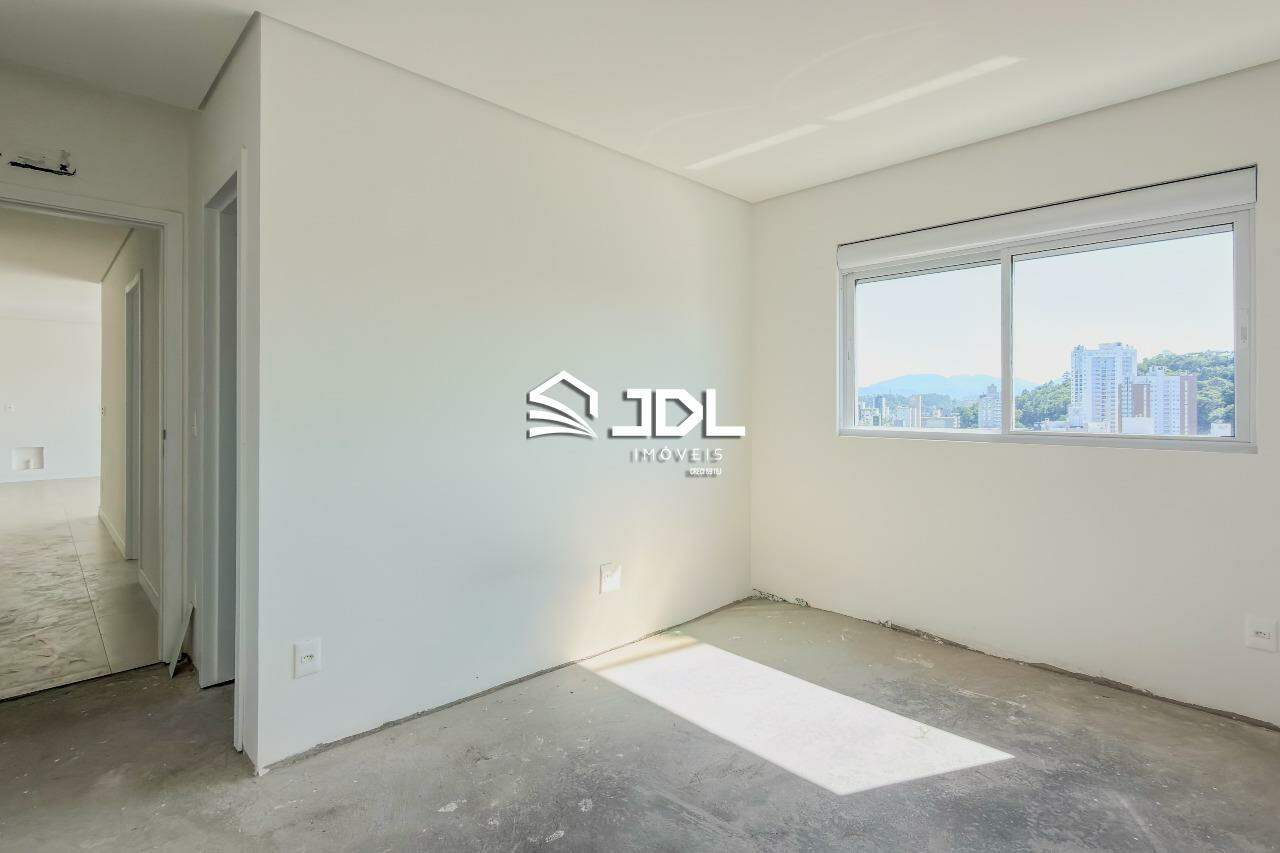 Apartamento à venda no bairro Vila Nova: 