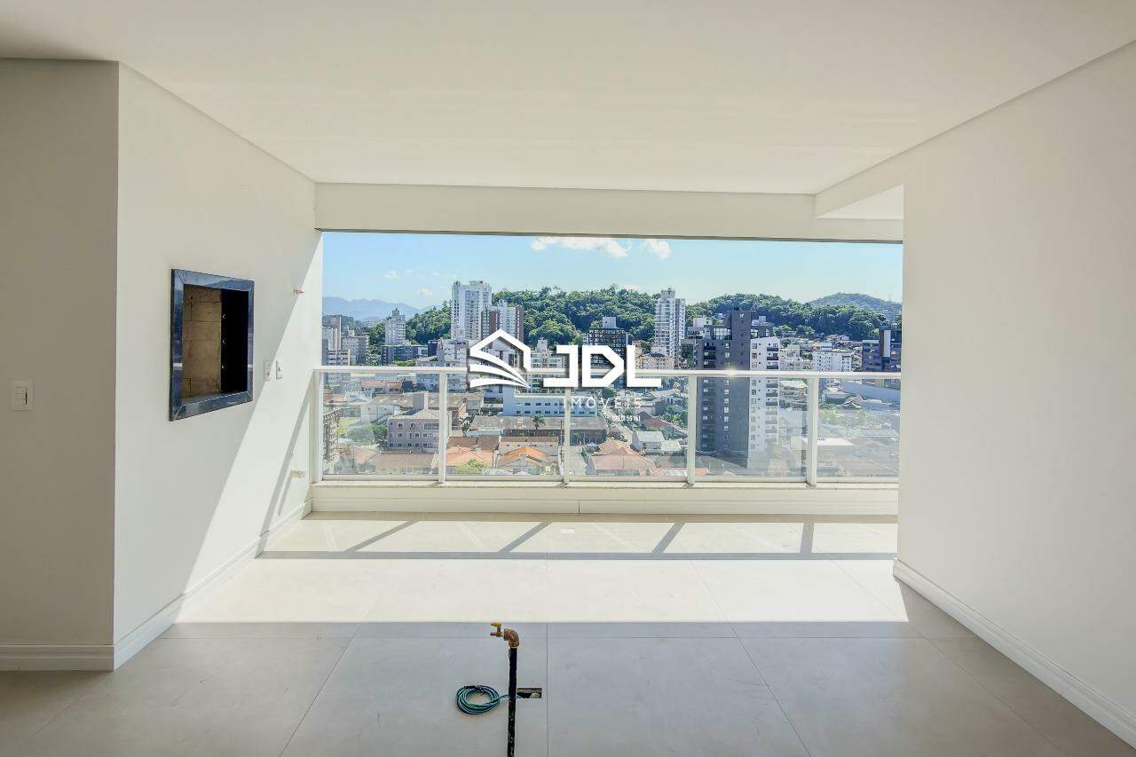 Apartamento à venda no bairro Vila Nova: 