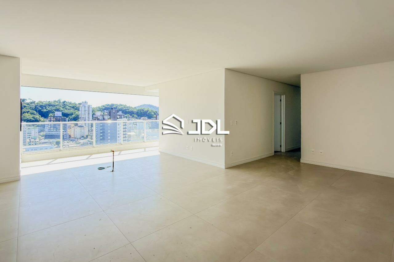 Apartamento à venda no bairro Vila Nova: 