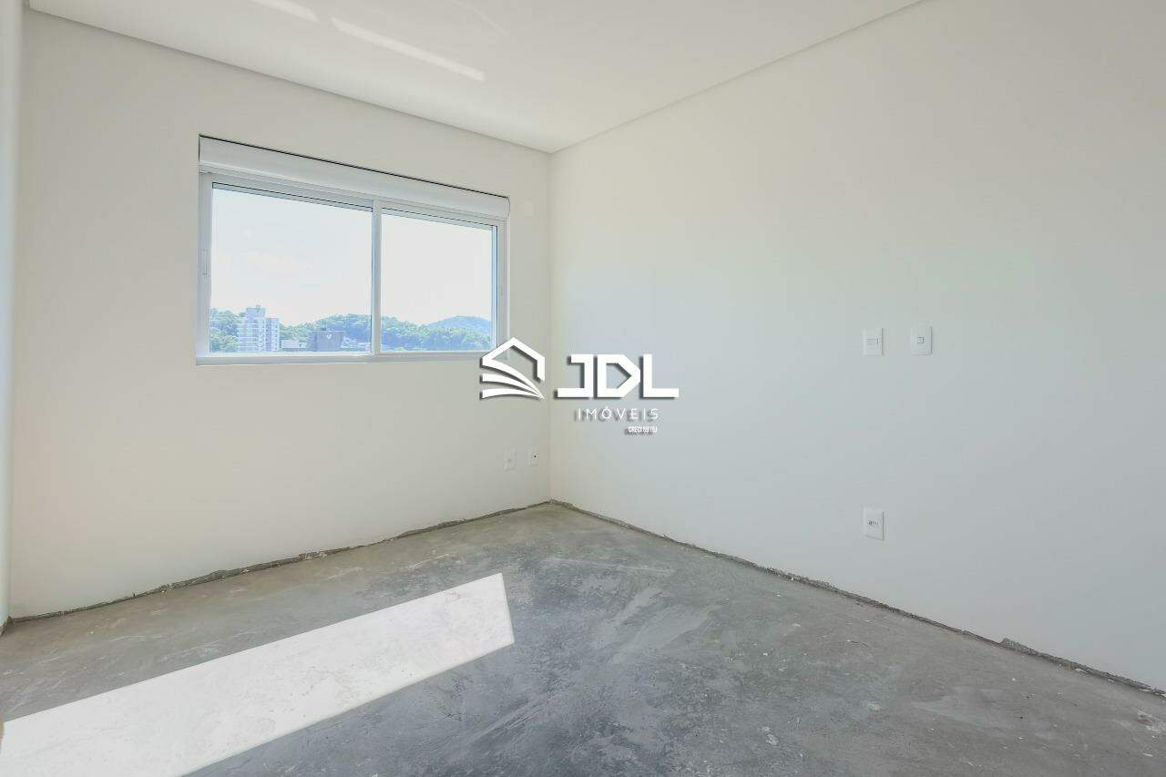 Apartamento à venda no bairro Vila Nova: 