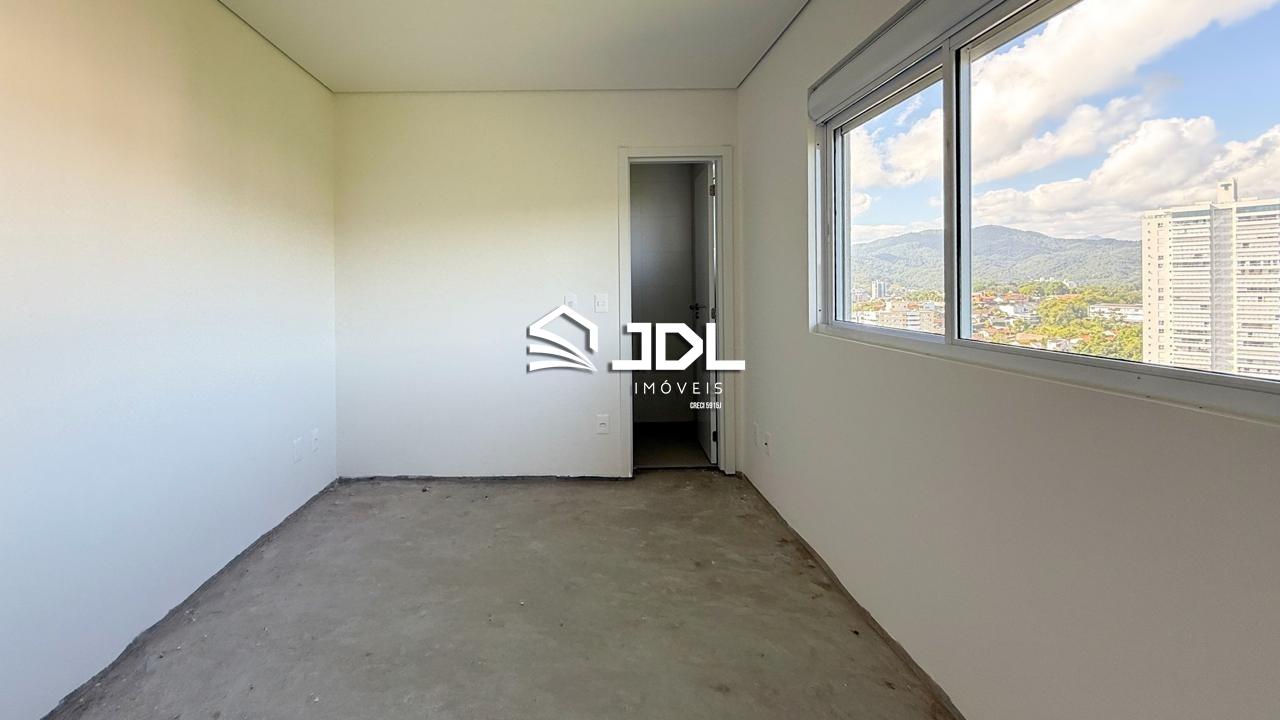 Apartamento à venda no bairro Vila Nova: 