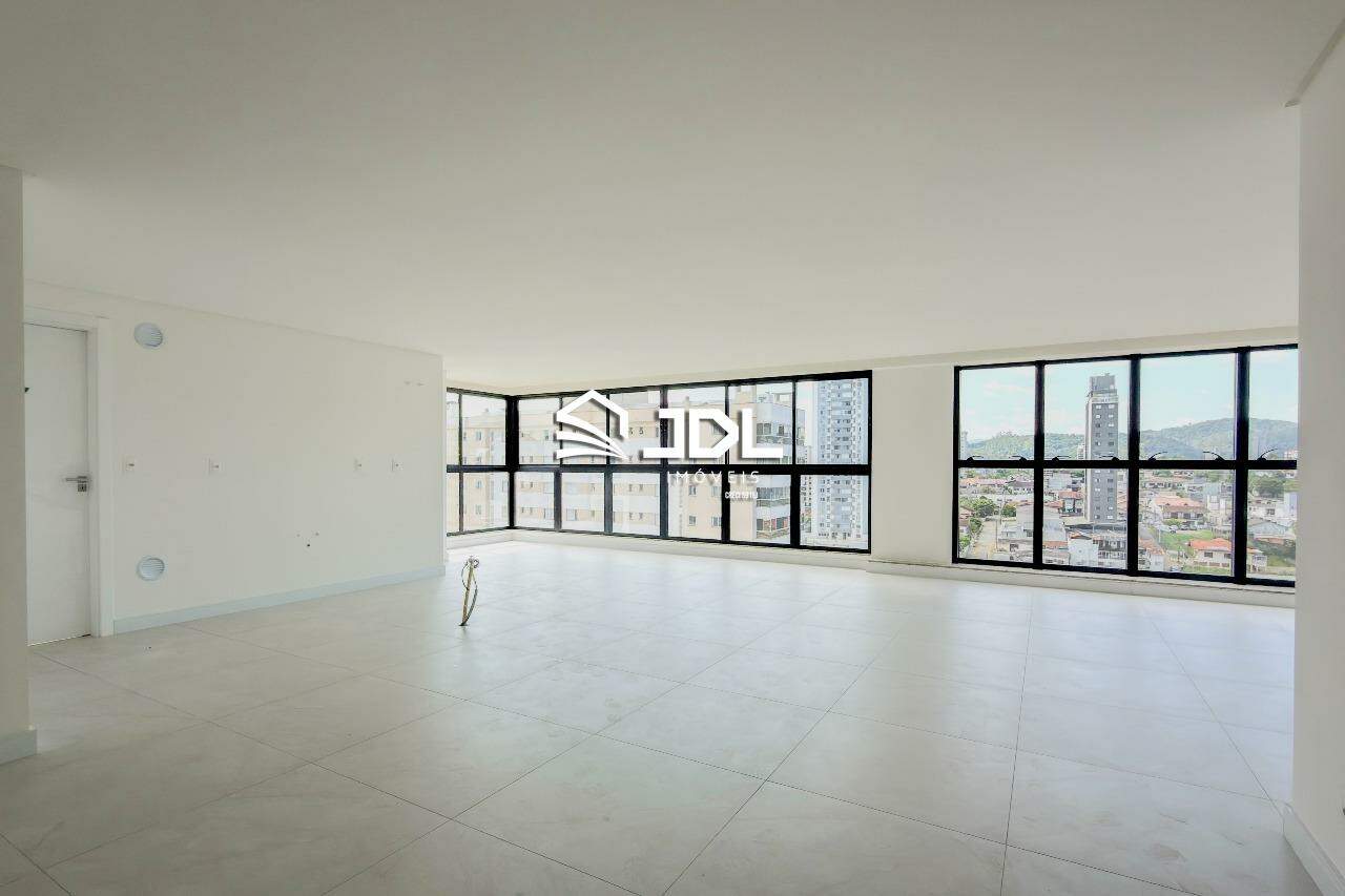 Apartamento à venda no bairro Vila Nova: 