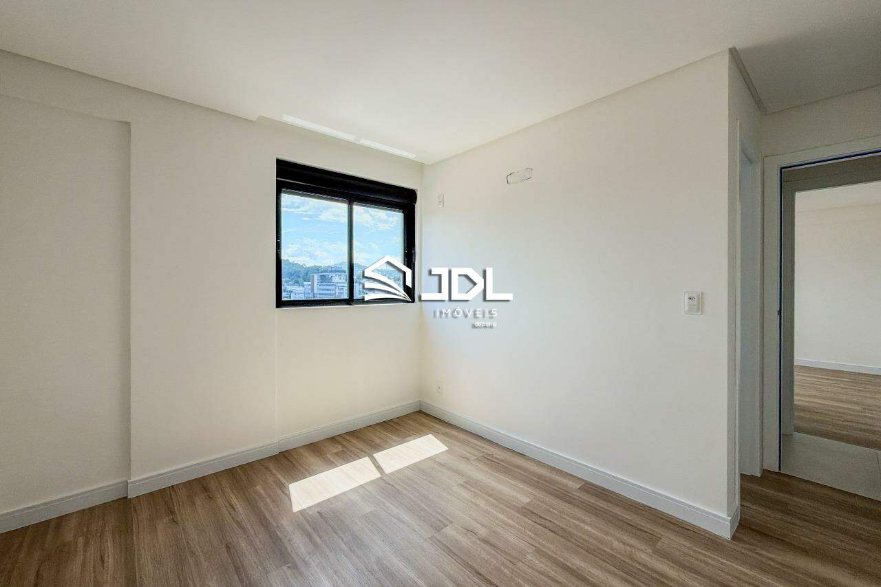 Apartamento à venda no bairro Vila Nova: 