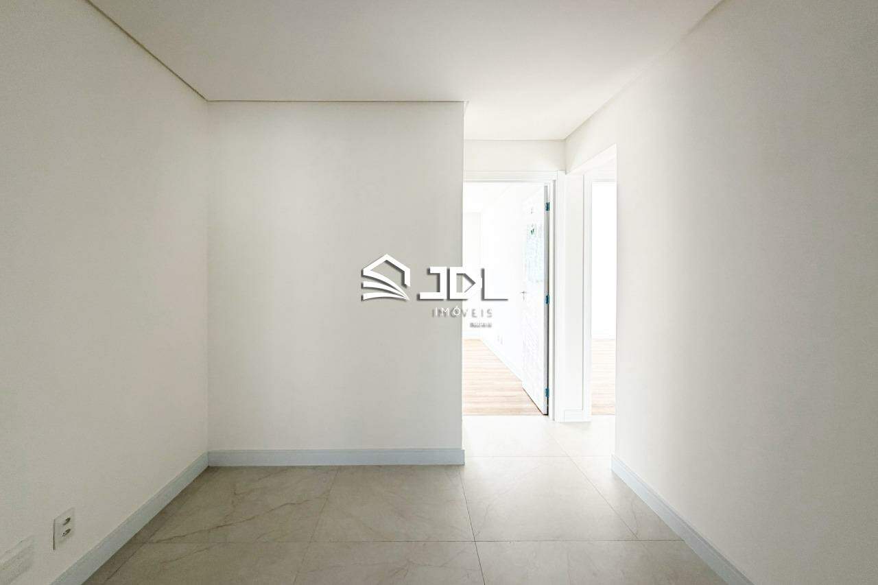 Apartamento à venda no bairro Vila Nova: 