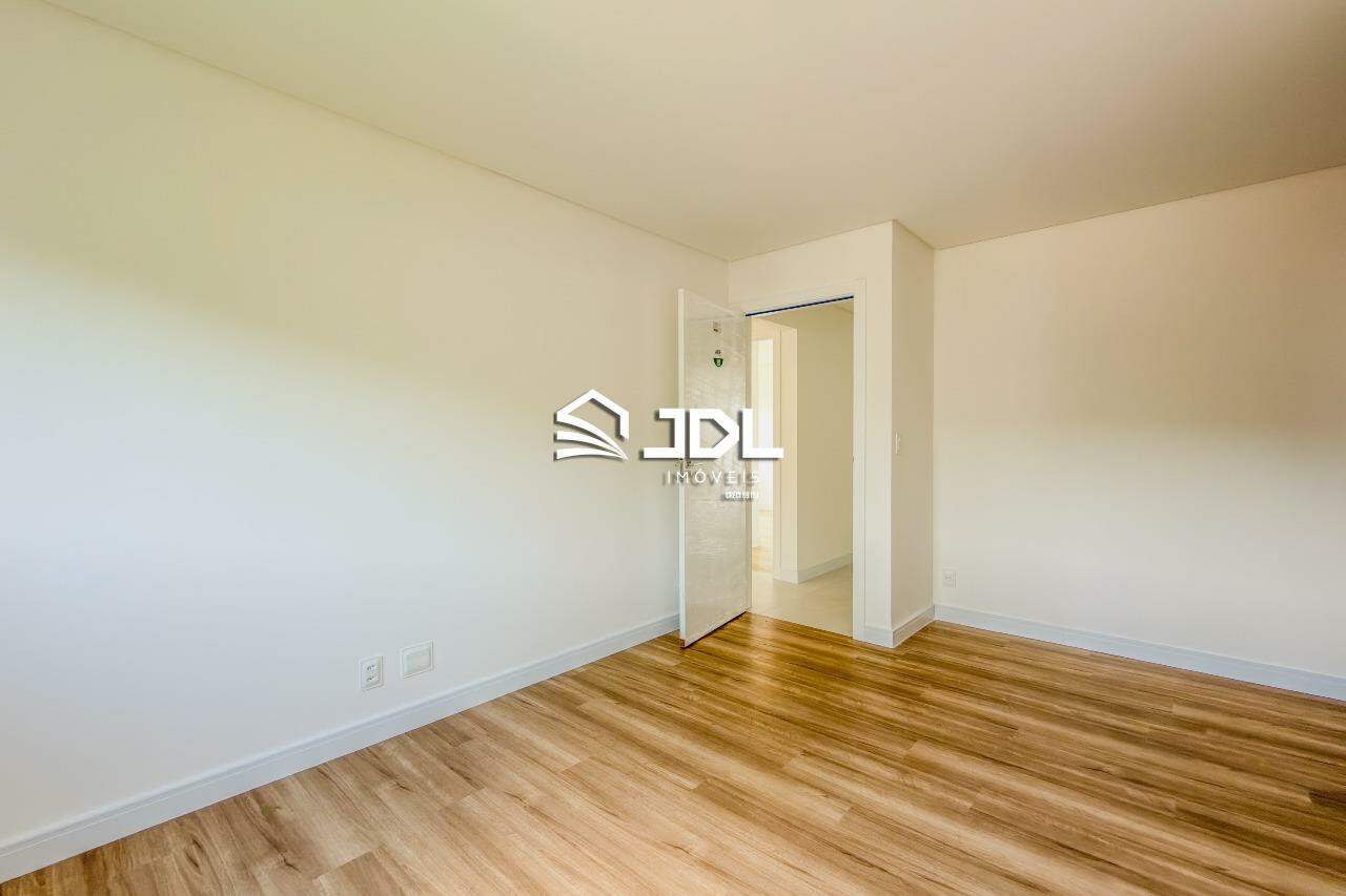 Apartamento à venda no bairro Vila Nova: 