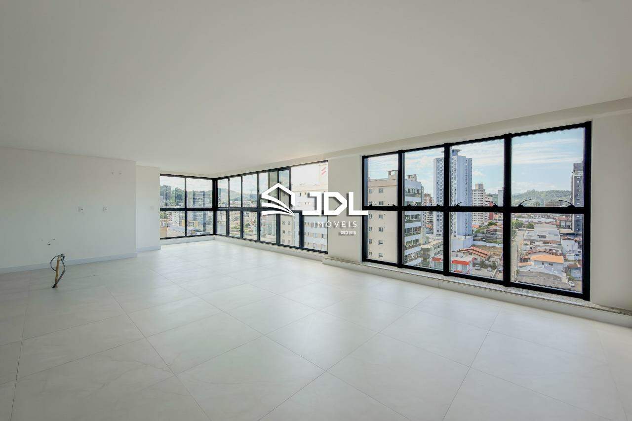 Apartamento à venda no bairro Vila Nova: 