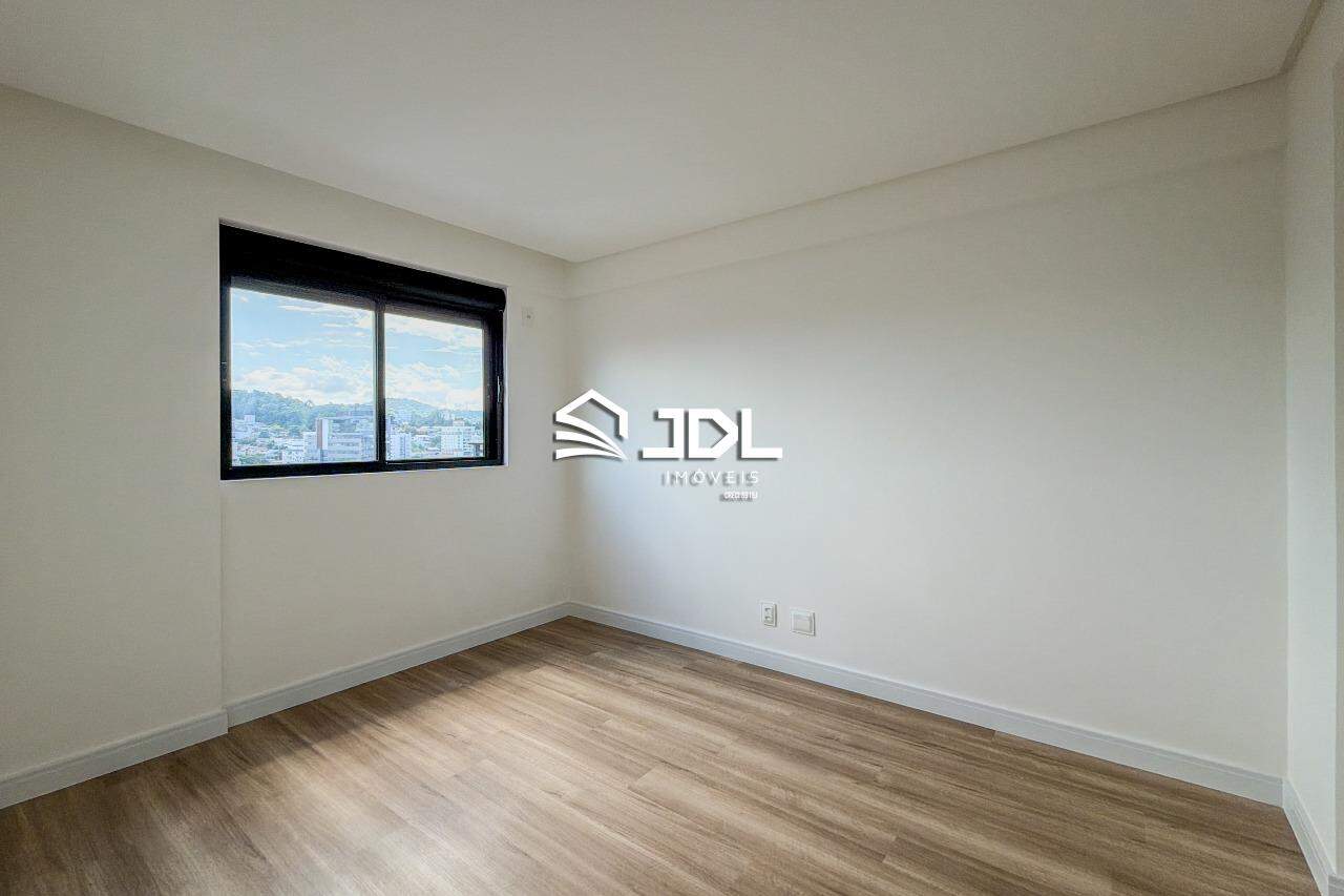 Apartamento à venda no bairro Vila Nova: 