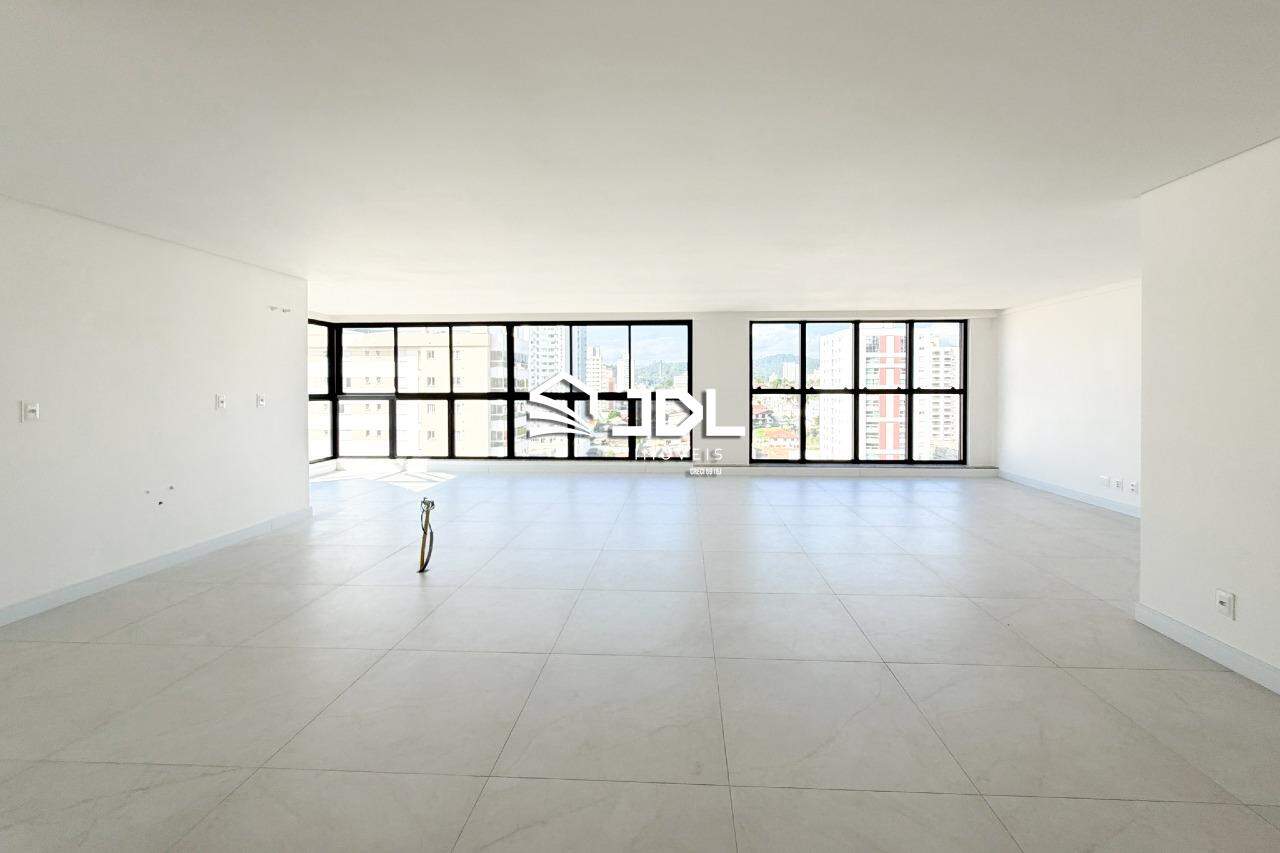 Apartamento à venda no bairro Vila Nova: 