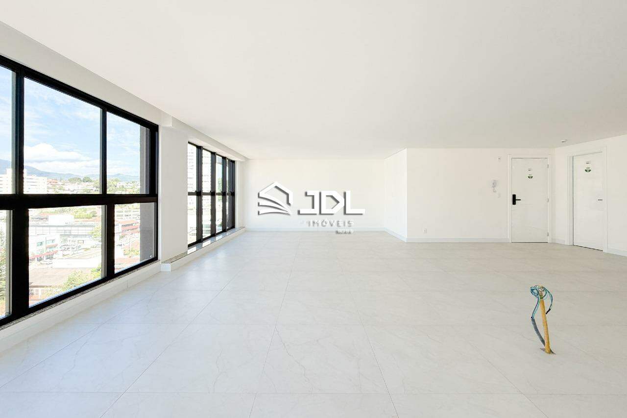 Apartamento à venda no bairro Vila Nova: 