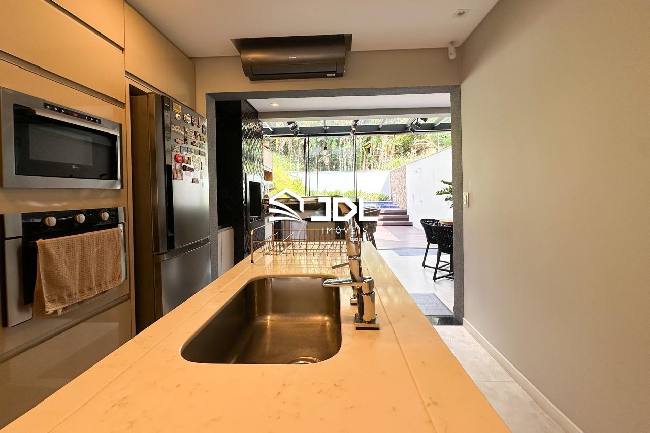 Sobrado de Alto padrão em região privilegiada! — foto 5