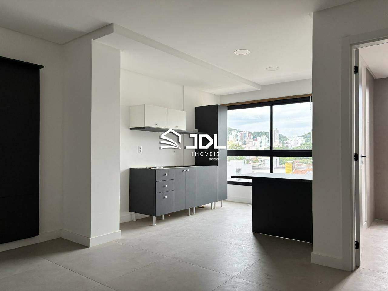 Apartamento à venda no bairro Centro: 