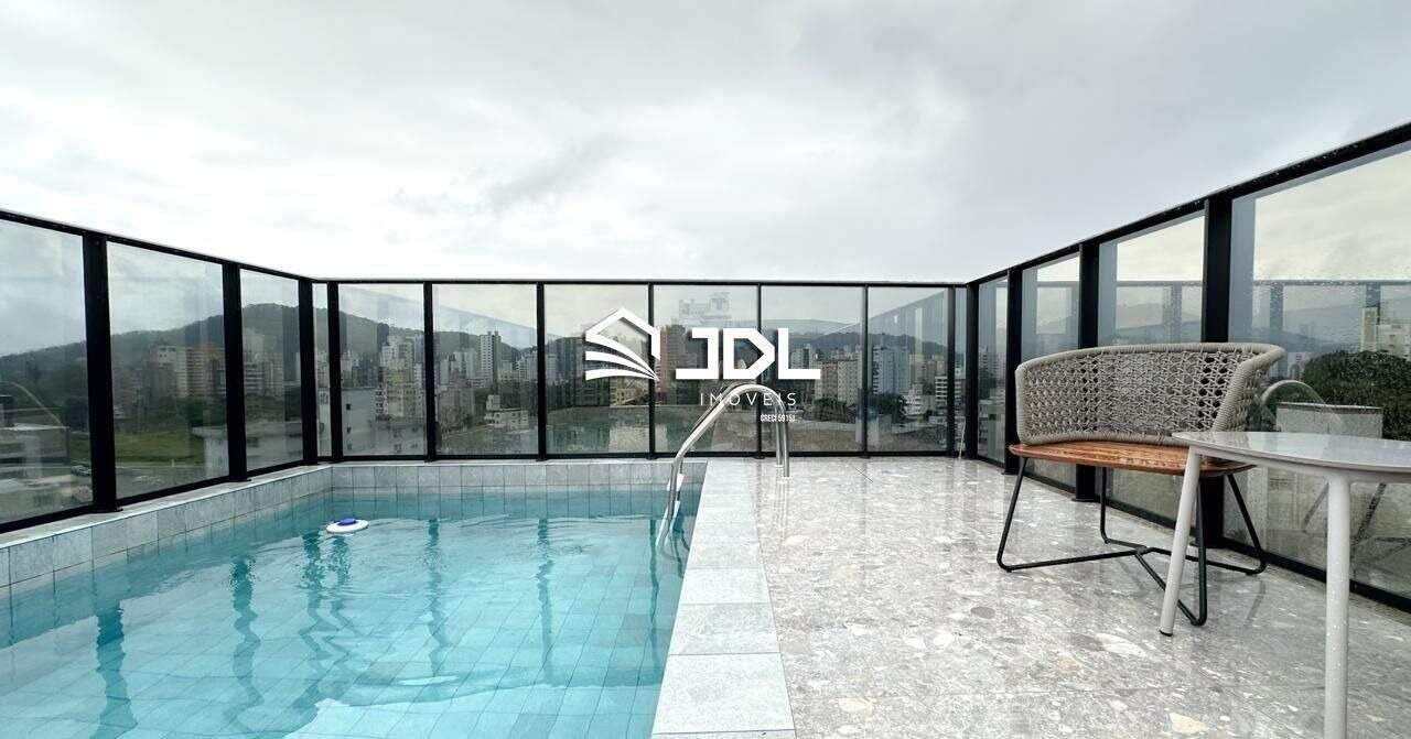 Apartamento à venda no bairro Centro: 