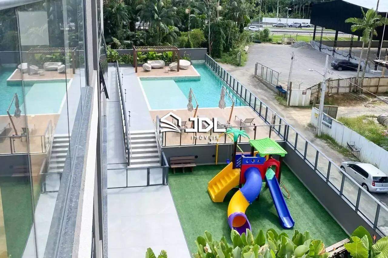 Cobertura à venda no bairro Velha: 