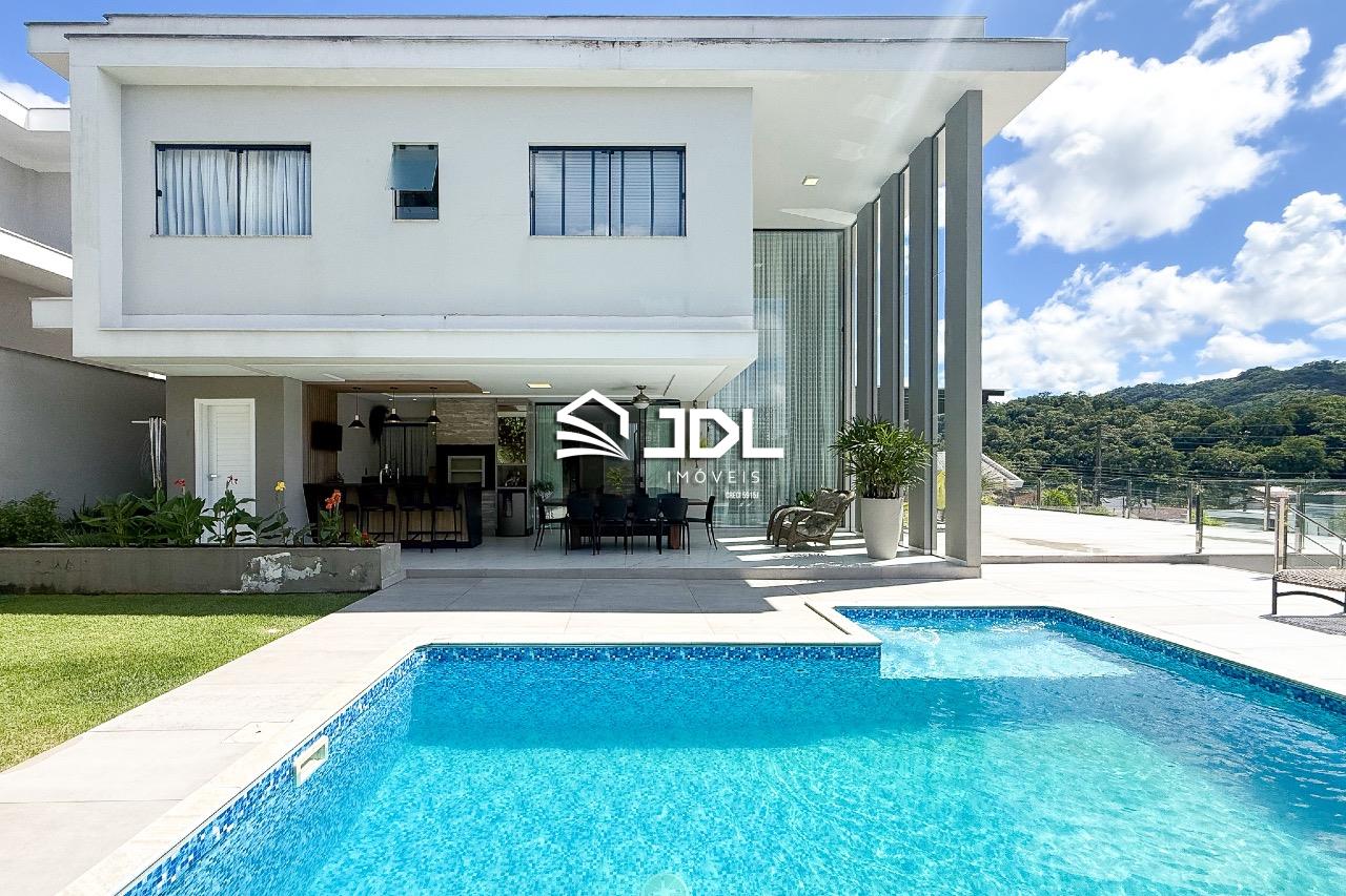 Casa à venda no bairro Itoupava Central: 