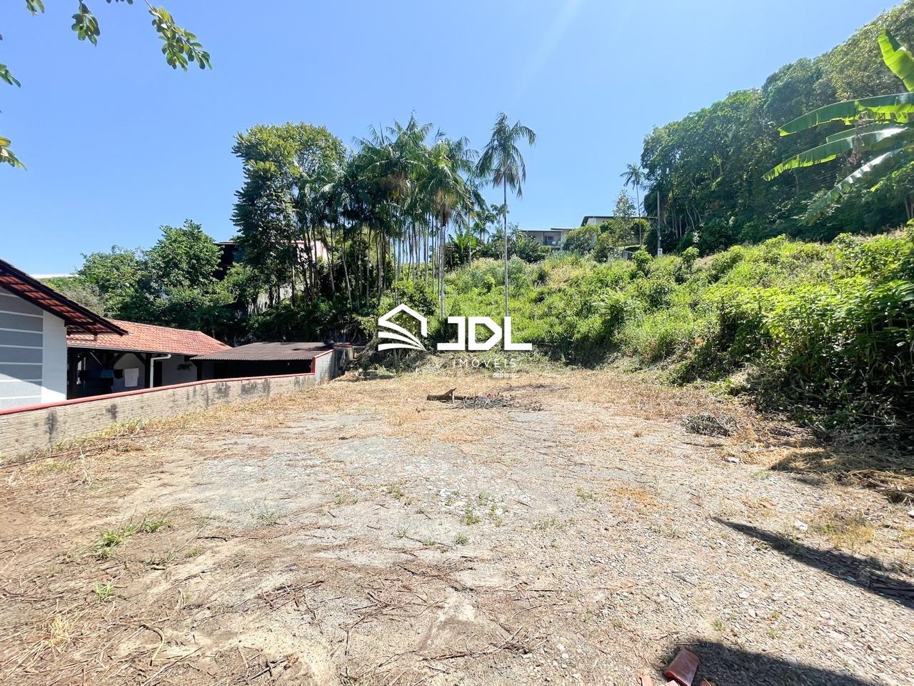 Terreno à venda no bairro Tribess: 