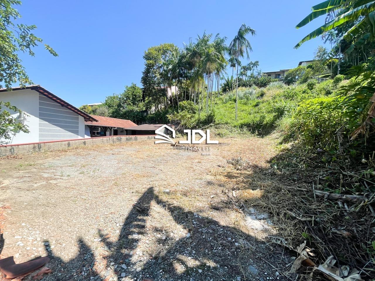 Terreno à venda no bairro Tribess: 